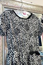 Load image into Gallery viewer, girls print jersey dress