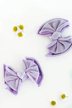 Load image into Gallery viewer, 2 nylon bow clips