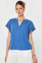 Load image into Gallery viewer, embroidered sleeve top