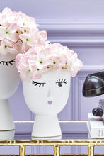 Load image into Gallery viewer, vase - wink