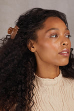 Load image into Gallery viewer, rhinestone puffy claw clip