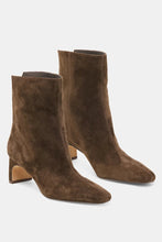 Load image into Gallery viewer, Suede Block Heel Bootie