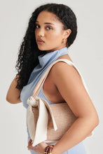 Load image into Gallery viewer, raffia shoulder bag