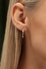 Load image into Gallery viewer, cz oval hoop