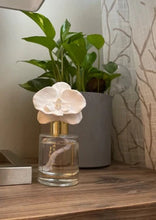Load image into Gallery viewer, diffuser - orchid - white orchid