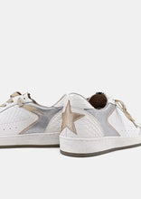 Load image into Gallery viewer, white snake laceup sneaker