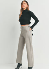 Load image into Gallery viewer, patch pocket wide leg jean