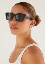 Load image into Gallery viewer, sunglasses