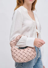 Load image into Gallery viewer, woven knot bag