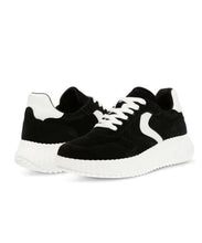 Load image into Gallery viewer, suede rib flatform sole sneaker
