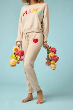 Load image into Gallery viewer, boucle heart jogger