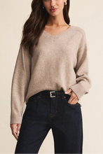 Load image into Gallery viewer, v neck heathered sweater