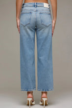 Load image into Gallery viewer, low rise crop straight jeans