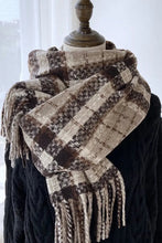 Load image into Gallery viewer, plaid tassel scarf