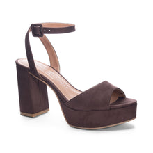 Load image into Gallery viewer, platform sueded sandal