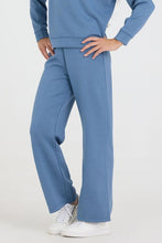 Load image into Gallery viewer, girls cloud fleece pant
