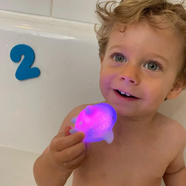 light up bath toy