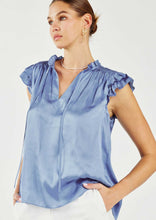 Load image into Gallery viewer, blouse
