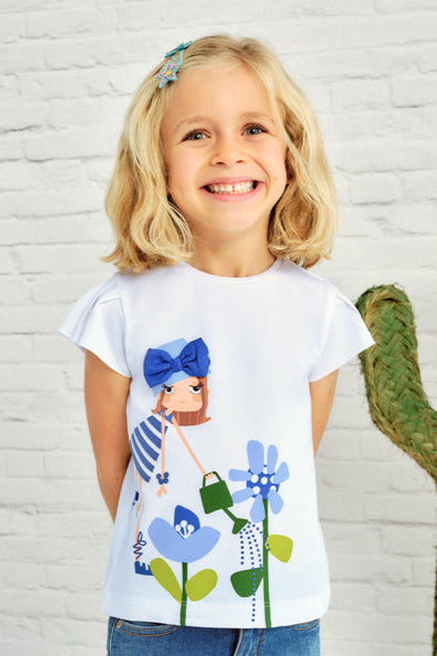 girls gardening tee