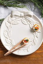 Load image into Gallery viewer, wreath round platter
