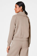 Load image into Gallery viewer, air essentials 1/2 zip top
