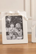 Load image into Gallery viewer, sm ceramic bow frame
