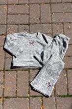 Load image into Gallery viewer, girls cozy bow top
