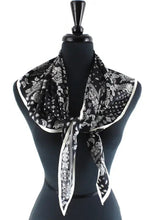 Load image into Gallery viewer, Paisley Triangle Light Scarf
