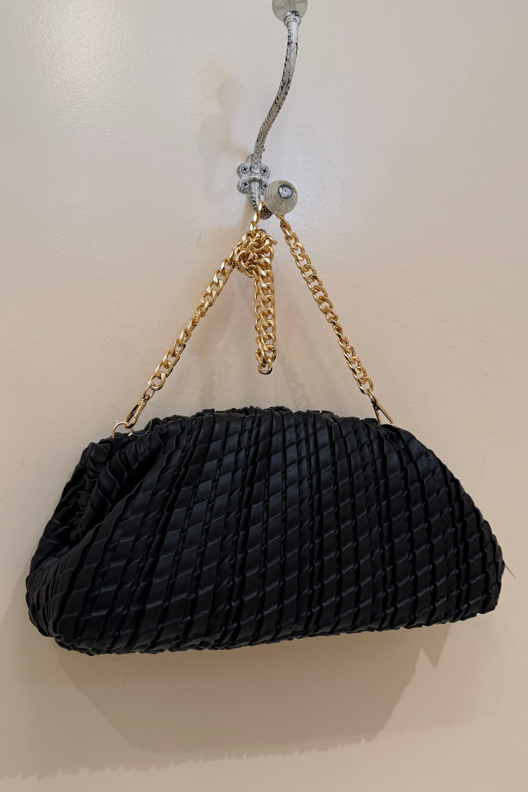 woven textured clutch
