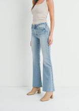 Load image into Gallery viewer, midrise boot cut jean
