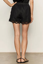 Load image into Gallery viewer, linen eyelet hem short
