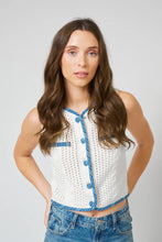 Load image into Gallery viewer, cable contrast trim button vest
