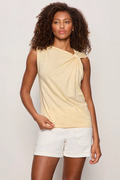 twisted muscle tee