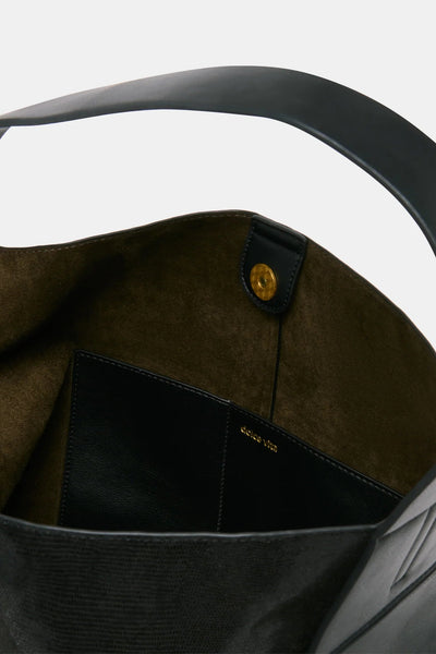 pocket strap tote