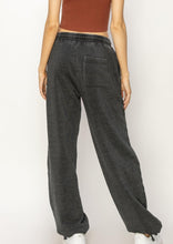 Load image into Gallery viewer, seamed fleece pant
