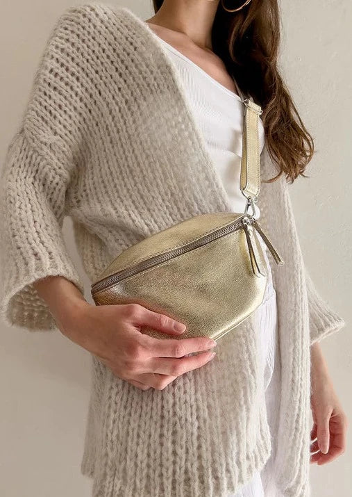 leather fanny bag