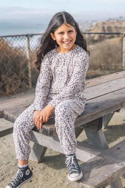 girls leo hacci jogger