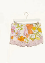 Load image into Gallery viewer, floral lace trim short
