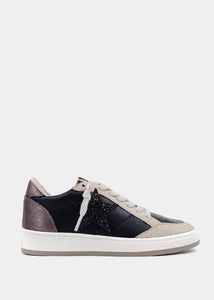 girls laceup sneaker