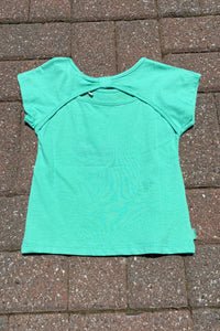 girls rainbow tee