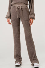 Load image into Gallery viewer, waffle mineral dye pant
