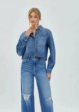 Load image into Gallery viewer, crop denim shacket
