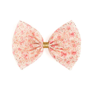 ditsy floral blow clip
