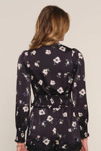 Load image into Gallery viewer, Floral V Neck Blouse
