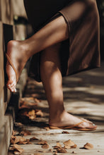 Load image into Gallery viewer, vleather + patent strap flip flop
