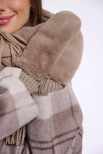 Load image into Gallery viewer, Faux Fur Mittens
