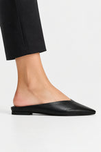 Load image into Gallery viewer, Leather Flat Mule
