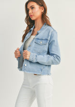 Load image into Gallery viewer, fitted denim jacket with fray 
