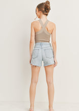 Load image into Gallery viewer, distressed hem shorts s053
