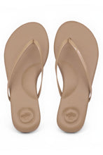 Load image into Gallery viewer, vleather + patent strap flip flop
